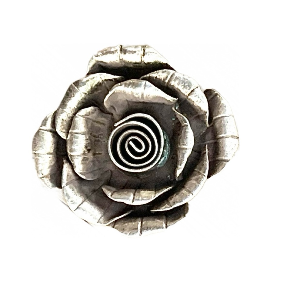 Indigenous Vintage,Tribal Tibetan Silver rose pendant. - Picture 1 of 9